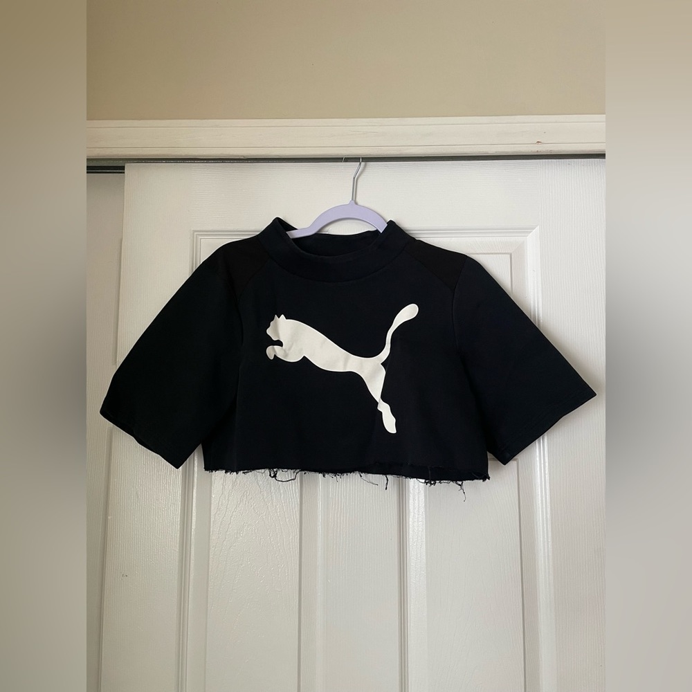 Puma- Crop Top- M